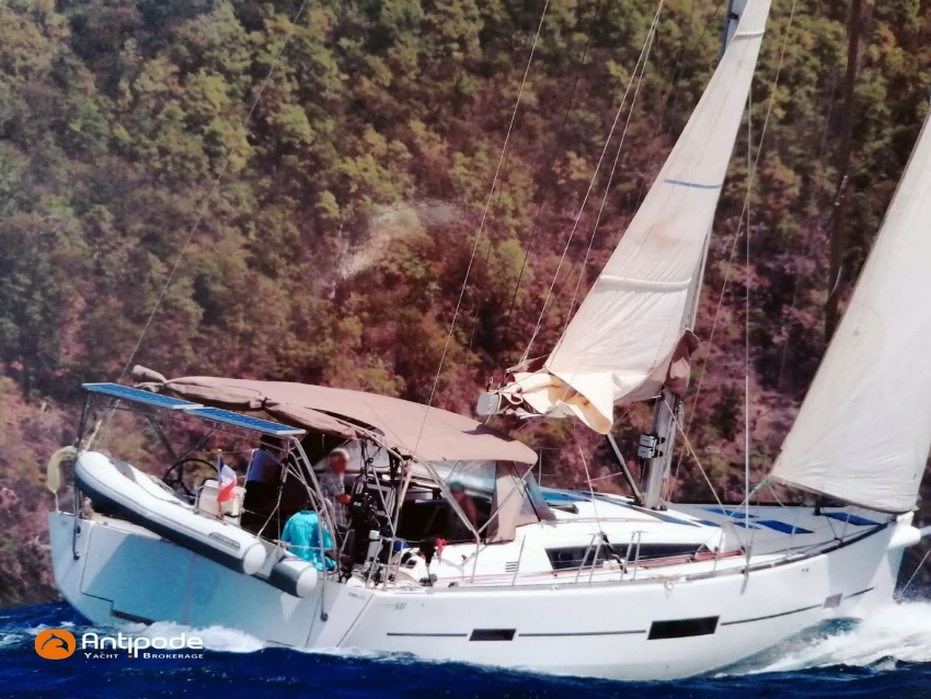 Bateau d'occasion DUFOUR 500 GRAND LARGE de 2015 à vendre - photo 1