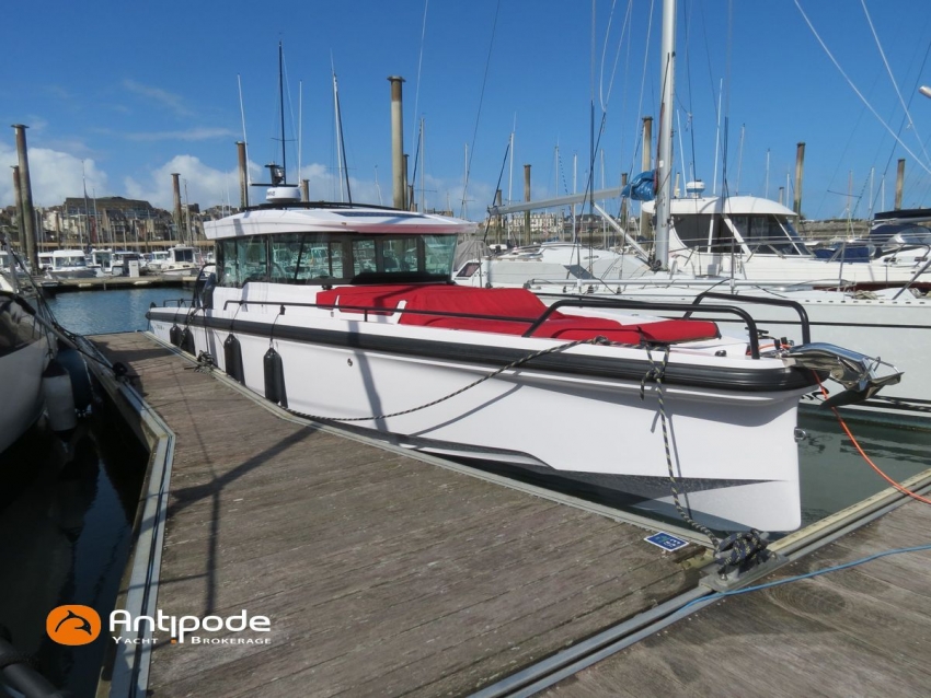 Bateau d'occasion AXOPAR 37 XC CROSS CABIN de 2021 à vendre - photo 1